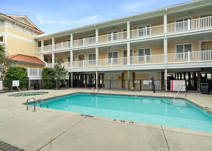 Dreamer By Oak Island Accommodations